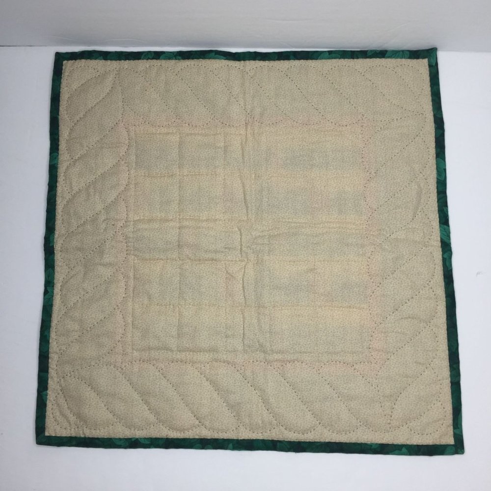 Vintage 90s Hand Made Quilted Christmas Wall Hanging Attic Windows Quilt 18"X18" - Picture 3 of 5